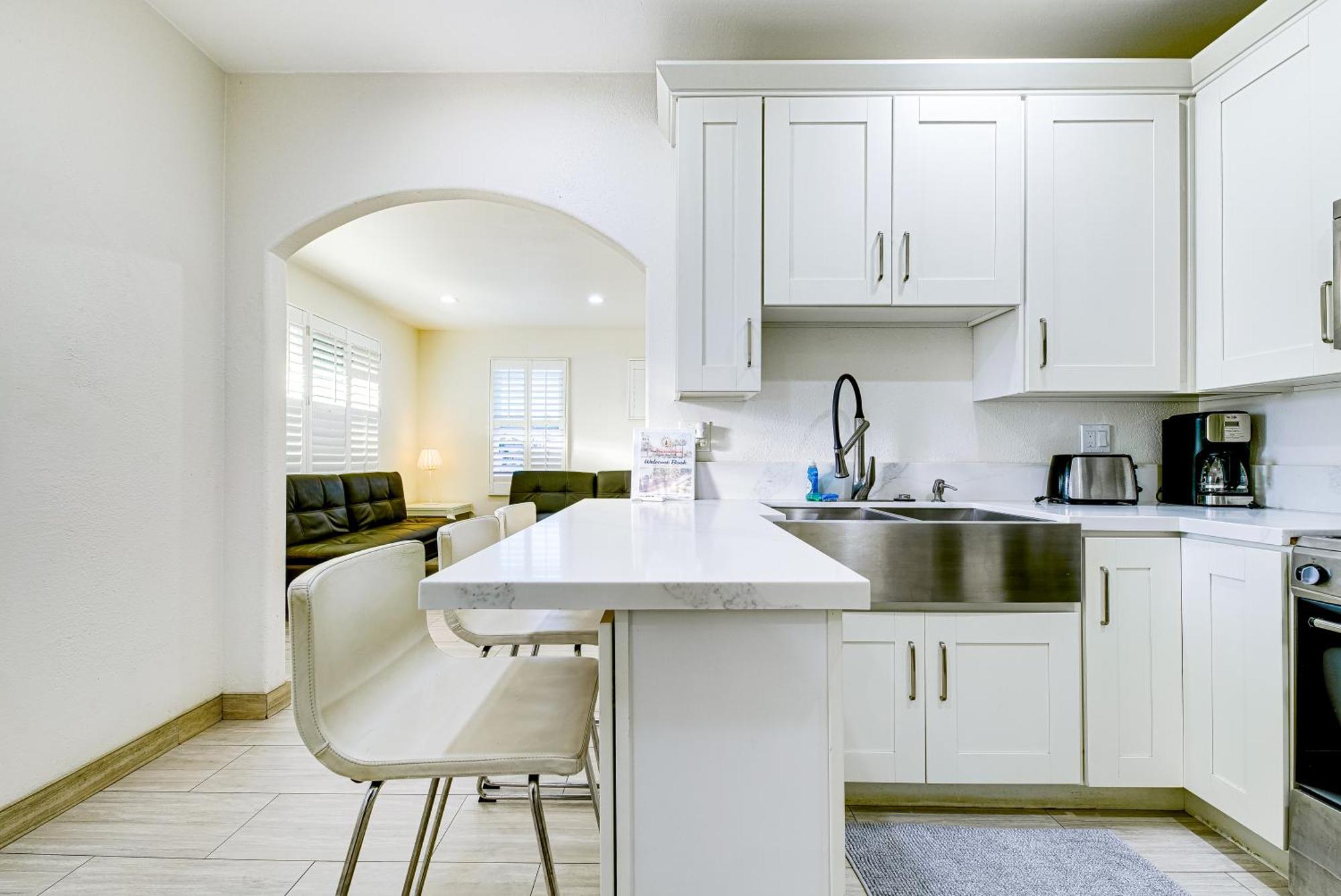 Stylish Modern Home, Ac, Parking & Near Fwys Santa Ana Exterior foto